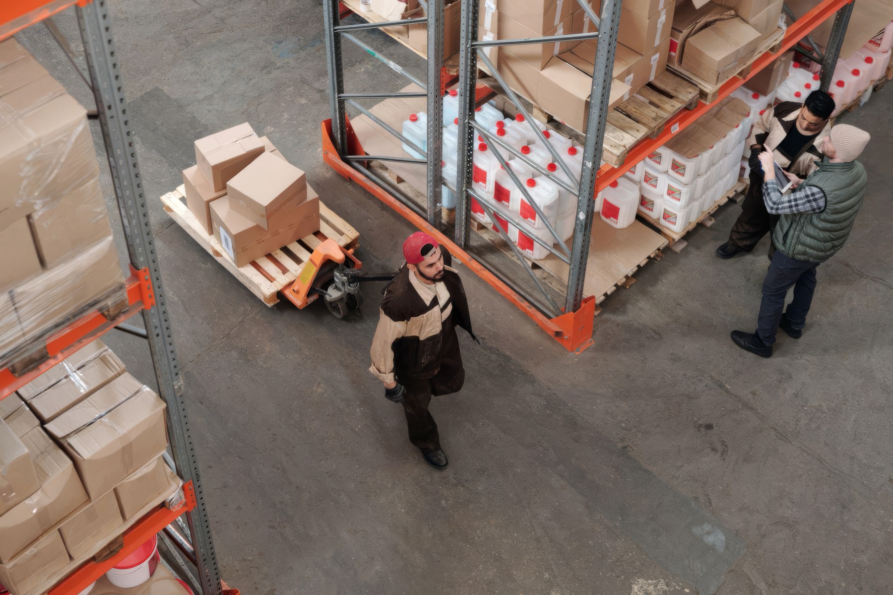 Operaciones de bodega y preparación de pedidos en Quindagro